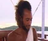 Laurent petit déjeune dans Koh Lanta 11, vendredi 9 décembre 2011 sur TF1