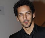 Tomer Sisley lors du dîner de charité organisé à l'espace Pierre Cardin à Paris le 10 décembre 2011