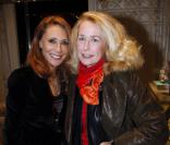 Marisa Berenson et Brigitte Fossey échangent des sourires charmeurs