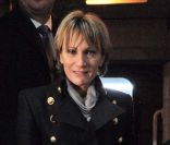 Patricia Kaas accueille les premiers voyageurs de la ligne Paris-Berlin-Moscou, à la gare de l\'Est à Paris, le 13 décembre 2011.