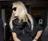 A laéroport de Los Angeles, Lindsay Lohan le 13 décembre 2011