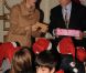 La princesse Charlene de Monaco et Albert de Monaco ont donné le sourire  aux enfants pour le Noël de Monaco organisé le 14 décembre 2011