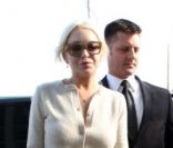 Lindsay Lohan quitte le tribunal de Los Angeles, le mercredi 14 décembre 2011.