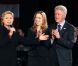 Bill Clinton, Hillary et leur fille Chelsea à Des Moines, le 31 décembre 2007.