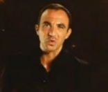 Nikos, animateur de TF1, souhaite un joyeux Noël aux Français
