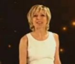 Evelyne Dhéliat, animatrice de TF1, souhaite un joyeux Noël aux Français