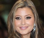 La belle Holly Valance s'est fiancée avec son milliardaire