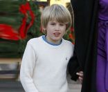 Le benjamin de Sharon Stone, Laird, à Beverly Hills le 24 décembre 2011.