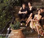 Monica Bellucci et Bianca Balti se fondent dans la vieille et traditionnelle Italie pour Dolce & Gabbana. 