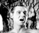 Johnny Weissmuller alias Tarzan dans Tarzan, l'homme singe
