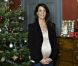 Au milieu des déco de Noël, la princesse Marie de Danemark, 34 ans et enceinte de 7 mois de son deuxième enfant, posait le 6 décembre 2011 dans sa résidence de Mögeltönder, le château de Schackenborg, à l'occasion d'une interview pour le  Jyllands-Posten .