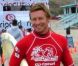 Simon Baker : Surfeur musclé à la plage au côté de sa femme, plus en formes