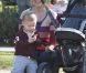 Ali Larter au parc avec son fils Theodore. Une maman-poule radieuse. Le 3 janvier à Los Angeles