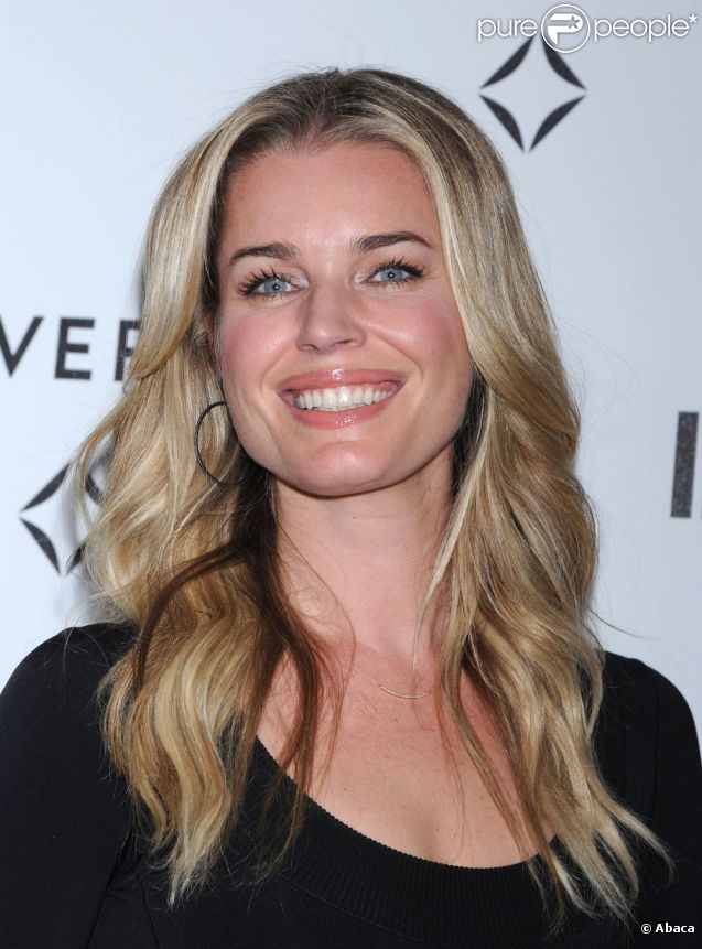 Rebecca Romijn lors de la soirée In Style pour les Golden Globes. Los Angeles, le 10 janvier 2012.