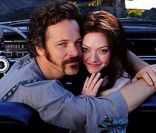 Amanda Seyfried et Peter Sarsgaard dans Lovelace. 