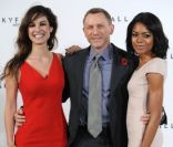 Bérénice Marlohe, Daniel Craig et Naomie Harris en novembre 2011 à Londres.