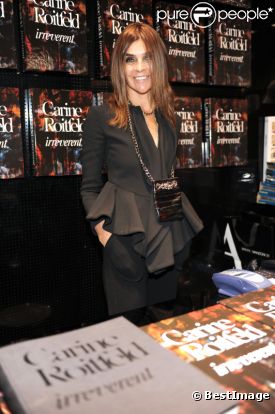L'élégante Carine Roitfeld à Milan, le 17 janvier 2012.