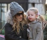 Sarah Jessica Parker avec sa fille dans les bras à New York, le 20 janvier 2012.