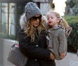 Sarah Jessica Parker est sortie avec ses jumelles pour une marche dans l\'Upper West Side à New York, le 20 janvier 2012.