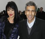 Le réalisateur Rachid Bouchareb et sa compagne ont assisté au défilé Dior Homme automne-hiver 2012/2013 à Paris, le 21 janvier 2012.
