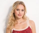 Elisandra Tomacheski est une vraie déesse de beauté pour Nordstorm.