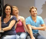 Astrid Veillon, Belen Lorenzo et David Tournay lors du filage de la pièce Ma Première Fois au Théâtre Michel le 18 janvier 2012