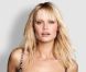 Babs de Jongh, sexy en bikini zébré pour les créations de Hunkemöller.