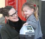 Jennifer Garner, fatiguée, mais rayonnante vie pleinement sa troisième grossesse à Los Angeles le 3 février 2012