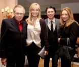 Larry King, son épouse Shawn et Lou Diamonds Phillips lors de l\'anniversaire de Zsa Zsa Gabor (95 ans) chez elle à Los Angeles le 6 février 2012<br />