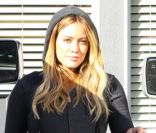 Hilary Duff : Accouchement imminent, mais pas question de se laisser aller