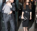 David, Victoria Beckham et Harper à la sortie d'un restaurant à New York en marge de la Fashion Week le 12 février 2012 