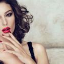 Monica Bellucci et sa bouche pulpeuse séduisent Dolce & Gabbana