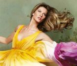 Gisele Bündchen : danseuse proche de la nature, elle devient un objet d'art