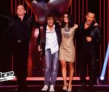 Les quatre coachs de The Voice (Jenifer, Louis Bertignac, Florent Pagny et Garou) chantent Rolling in the Deep