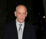 John Malkovich lors du dîner organisé par Chanel au restautant Madeo avant la cérémonie des Oscars le 25 février 2012 à Los Angeles