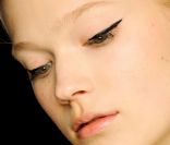 Tendance maquillage : l'oeil graphique