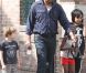 Shiloh, Zahara et Maddox, les enfants de Brad Pitt et Angelina Jolie, avec leur nounou et garde du corps à la Nouvelle-Orléans le 7 mars 2012