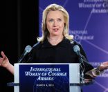 Hillary Clinton le 8 mars 2012 à Washington lors de la cérémonie des International Women of Courage Awards