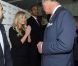 Le prince Charles lors des L'Oreal Paris Success Awards le 14 mars 2012 à Londres, avec notamment Joanna Lumley et Emma Bunton. 