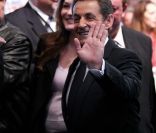 Carla Bruni-Sarkozy et Nicolas Sarkozy lors du meeting de ce dernier à Marseille, le 15 février 2012.