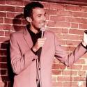 Mustapha El Atrassi : triomphe à New York pour le petit Frenchy, roi du stand-up