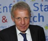 <p>Patrick Poivre d\'Arvor lors du tournoi de tennis pour l\'association Enfant Star et Match à Paris le 26 mars 2012</p>