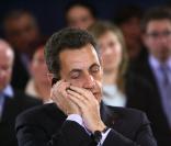 Nicolas Sarkozy, jamais sans son téléphone