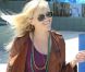 Reese Witherspoon, enceinte, continue de jouer avec ses nouvelles formes
