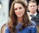  Kate Middleton à Québec le 3 juillet 2011. 
 Catherine, duchesse de Cambridge (Kate Middleton), devenue de manière fulgurante une icône de style depuis son entrée dans la famille royale, s'en est souvent remise au bleu, une couleur qu'elle affectionne, pour des occasions spéciales. 