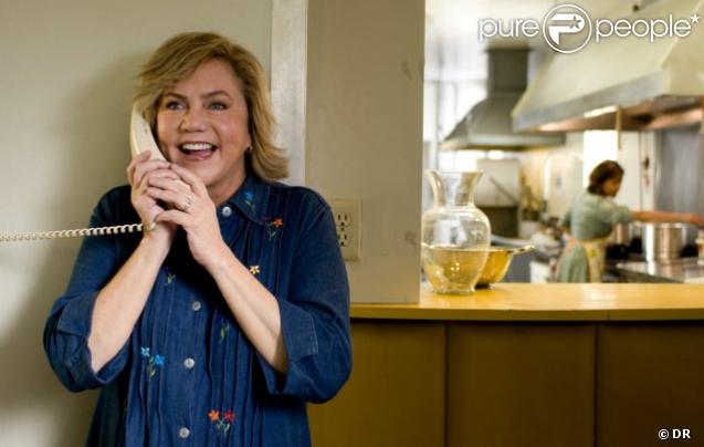 La bande-annonce de  The Perfect Family  avec Kathleen Turner.