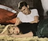 Jean-Louis Trintignant et Brigitte Bardot dans  Et Dieu... créa la femme  (1956)