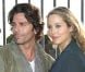  Elizabeth Berkley, enceinte, et son mari Greg Lauren lors du vernissage de l'exposition Rebel à Los Angeles le 12 mai 2012 