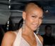 La sublime Cassie quitte la Sphère Party, qui avait lieu sur le yacht de Denish Rich. Cannes, le 18 mai 2012.