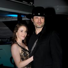 Le réalisateur Robert Rodriguez et sa petite amie lors de la Sphère Party. Cannes, le 18 mai 2012.